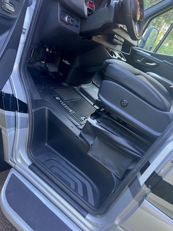 2020 Tiffin Wayfarer 25QW - Image 2