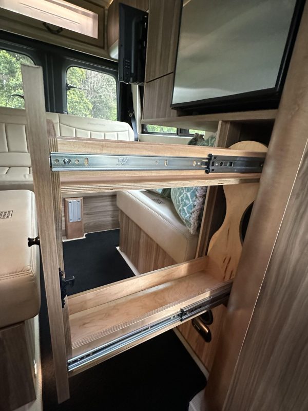 2020 Airstream Interstate 19 Tommy Bahama Edition 4x4 - Image 110