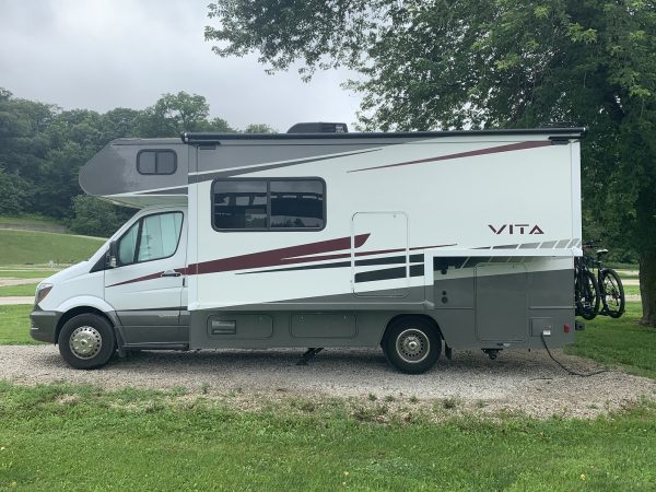 2020 Winnebago VITA 24P - Image 3