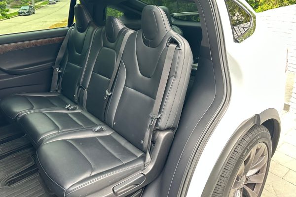2019 Tesla Model X 100D - Image 17