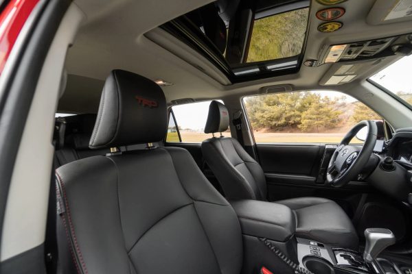 2020 Toyota 4Runner Overland - Image 31