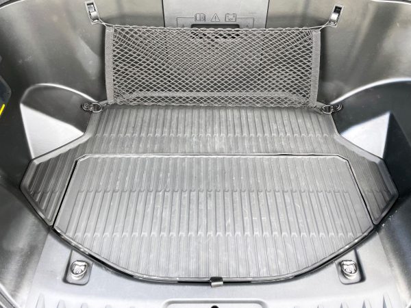 2022 Ford F-150 Lightning Lariat - Image 29