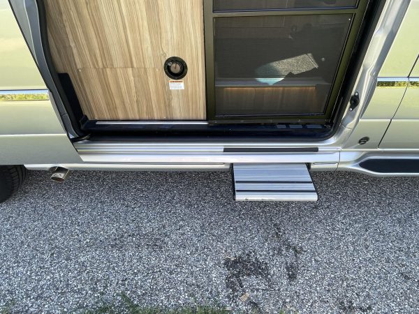 2020 Airstream Interstate 19 Tommy Bahama Edition 4x4 - Image 134