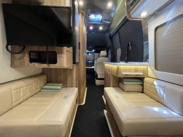 2020 Airstream Interstate 19 Tommy Bahama Edition 4x4 - Image 142