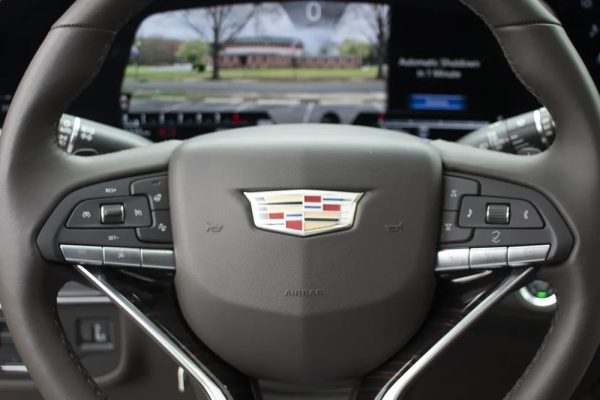 2021 Cadillac Escalade Premium Luxury - Image 32