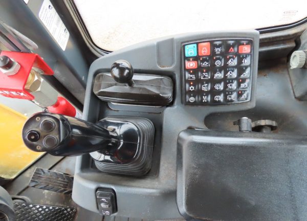 2018 John Deere 644K - Image 5