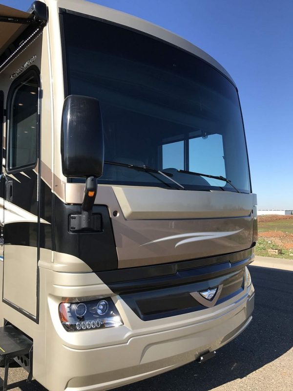 2017 Fleetwood Pace Arrow LXE 38B - Image 18