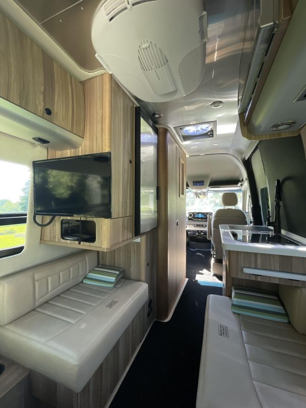 2020 Airstream Interstate 19 Tommy Bahama Edition 4x4 - Image 167