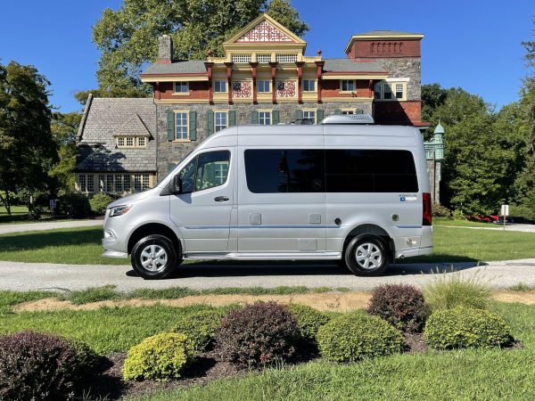 2020 Airstream Interstate 19 Tommy Bahama Edition 4x4 - Image 171
