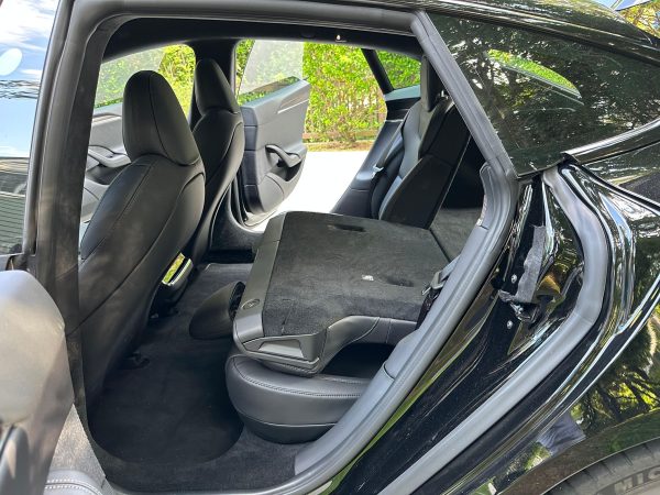 2022 Tesla Model S - Image 7