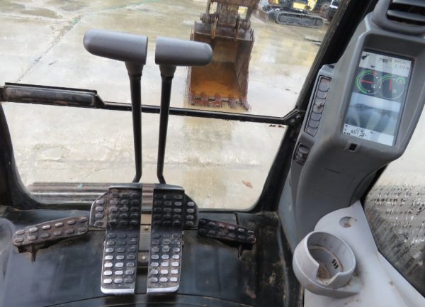 2018 John Deere 210G LC - Image 32