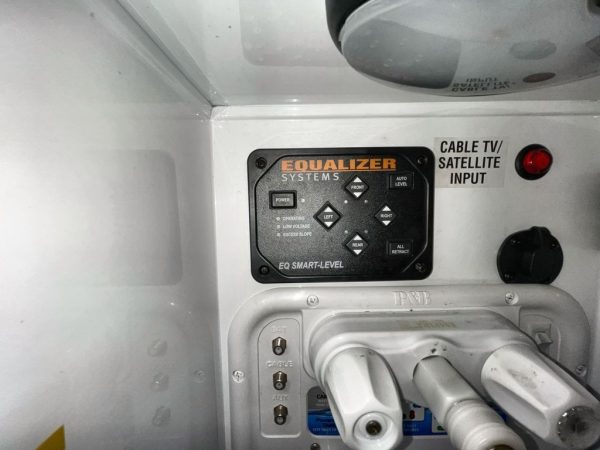 2021 Jayco Seismic 4113 - Image 11