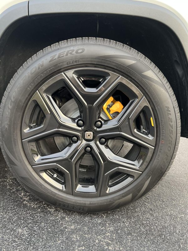 2022 Rivian R1S Launch Edition - Image 5
