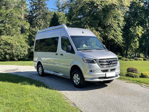 2020 Airstream Interstate 19 Tommy Bahama Edition 4x4 - Image 187