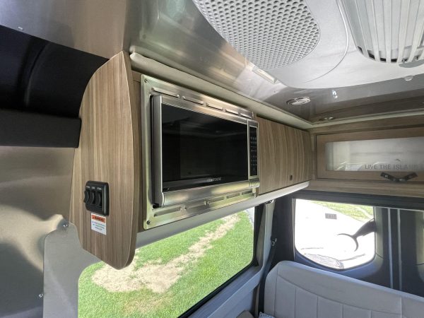 2020 Airstream Interstate 19 Tommy Bahama Edition 4x4 - Image 189