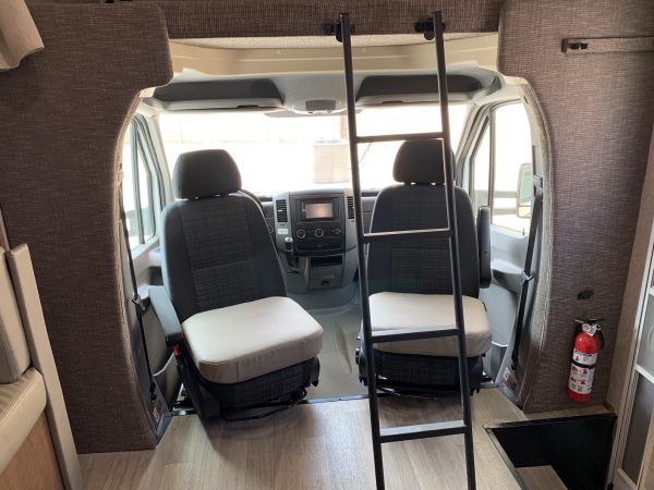 2020 Winnebago VITA 24P - Image 10