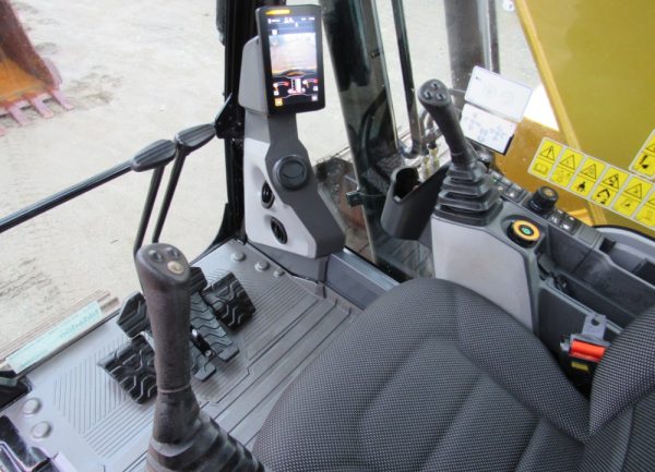 2018 Caterpillar 320GC - Image 7