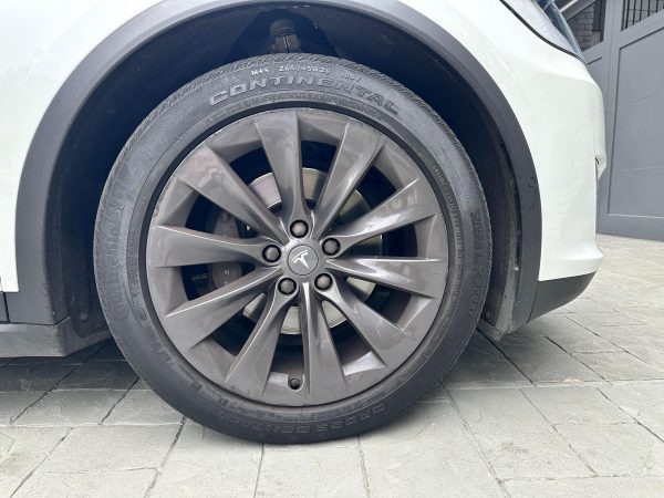 2019 Tesla Model X 100D - Image 24