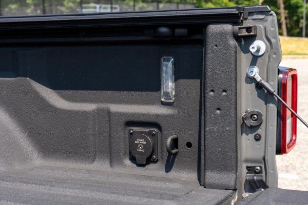 2020 Jeep Gladiator Sport S - Image 33
