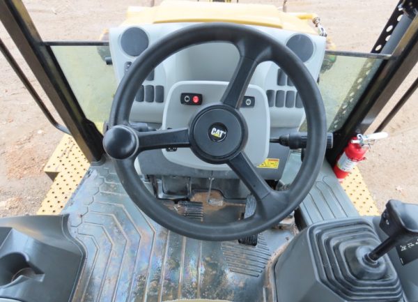 2018 Caterpillar 420F2 - Image 4