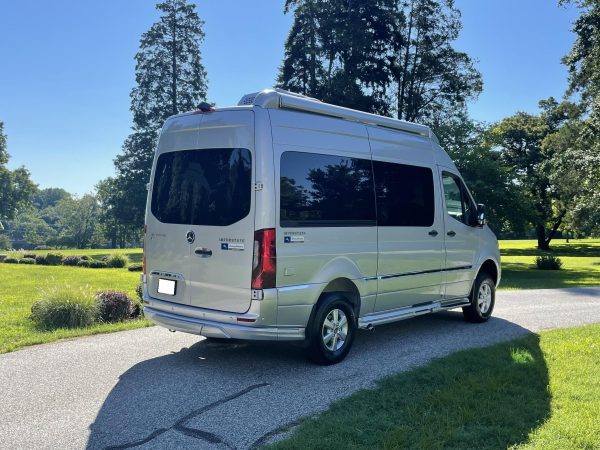 2020 Airstream Interstate 19 Tommy Bahama Edition 4x4 - Image 222
