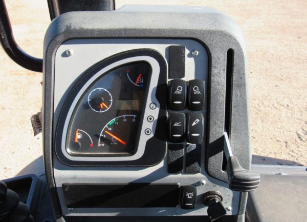 2018 JCB 3CX - Image 5