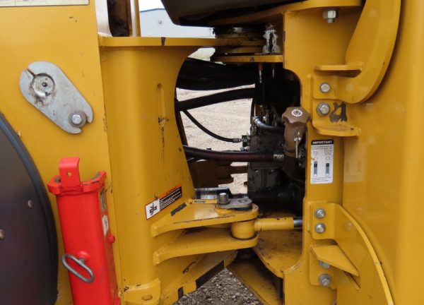 2018 John Deere 644K - Image 11