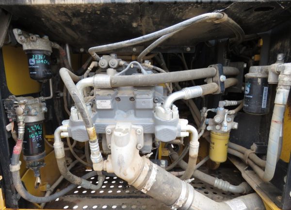 2018 John Deere 210G LC - Image 38