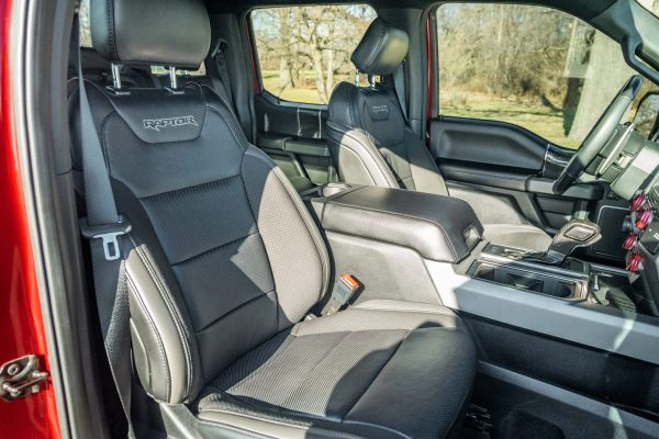 2019 Ford F-150 Raptor - Image 17
