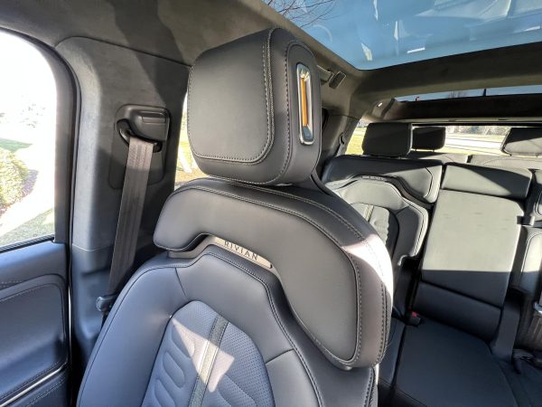 2022 Rivian R1S Launch Edition - Image 9