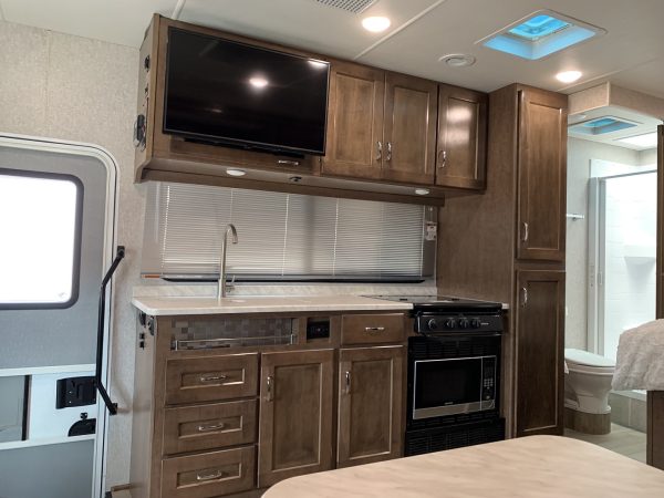 2020 Winnebago VITA 24P - Image 15