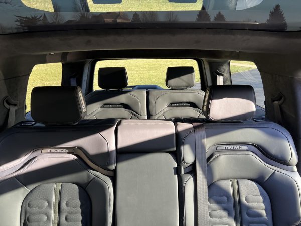 2022 Rivian R1S Launch Edition - Image 10