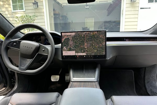 2022 Tesla Model S - Image 14