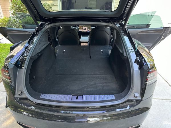 2022 Tesla Model S - Image 16