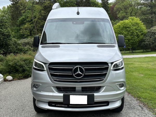 2020 Airstream Interstate 19 Tommy Bahama Edition 4x4 - Image 28