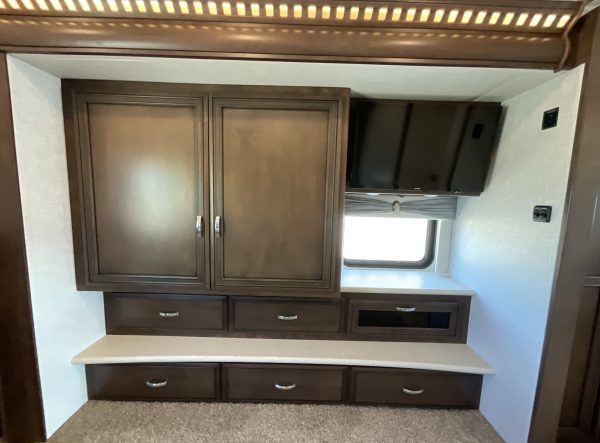 2020 Newmar Bay Star 3124 - Image 39