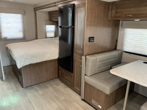 2020 Winnebago VITA 24P - Image 19