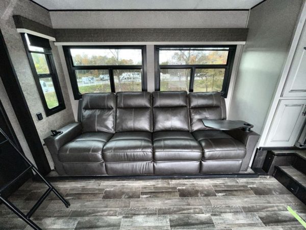 2021 Jayco Seismic 4113 - Image 21