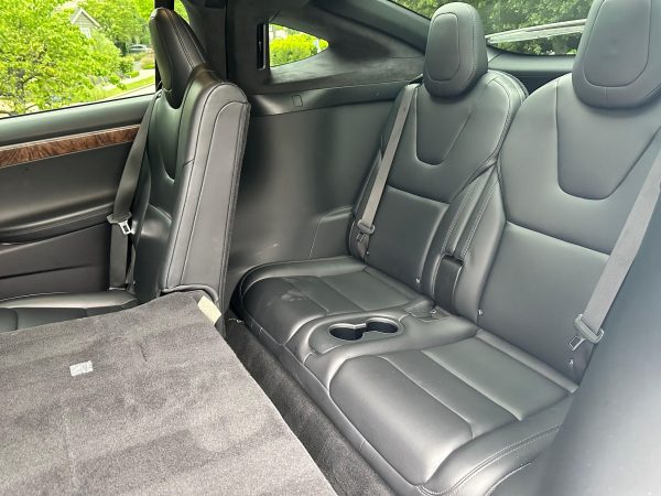 2019 Tesla Model X 100D - Image 30