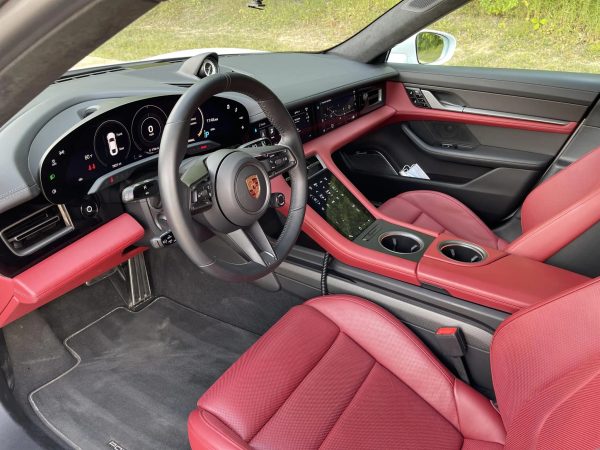 2020 Porsche Taycan Turbo - Image 23