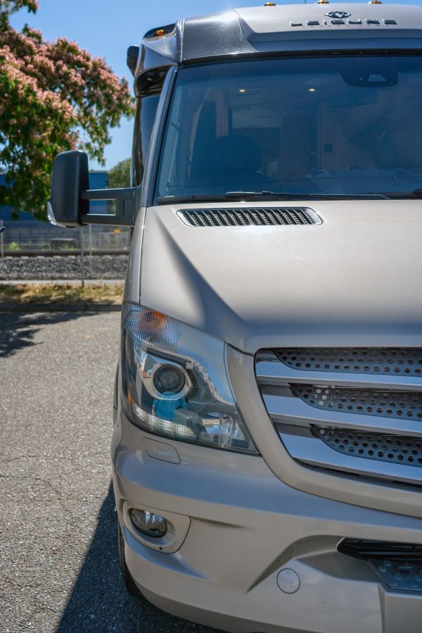 2019 Leisure Travel Serenity S24 CB - Image 13