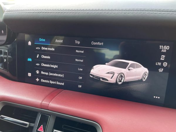2020 Porsche Taycan Turbo - Image 25