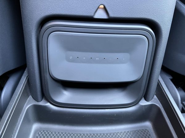 2022 Rivian R1S Launch Edition - Image 15