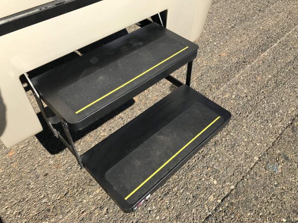 2017 Fleetwood Pace Arrow LXE 38B - Image 32