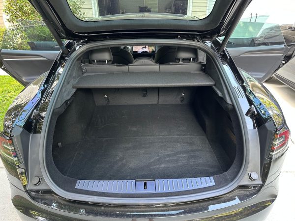 2022 Tesla Model S - Image 21