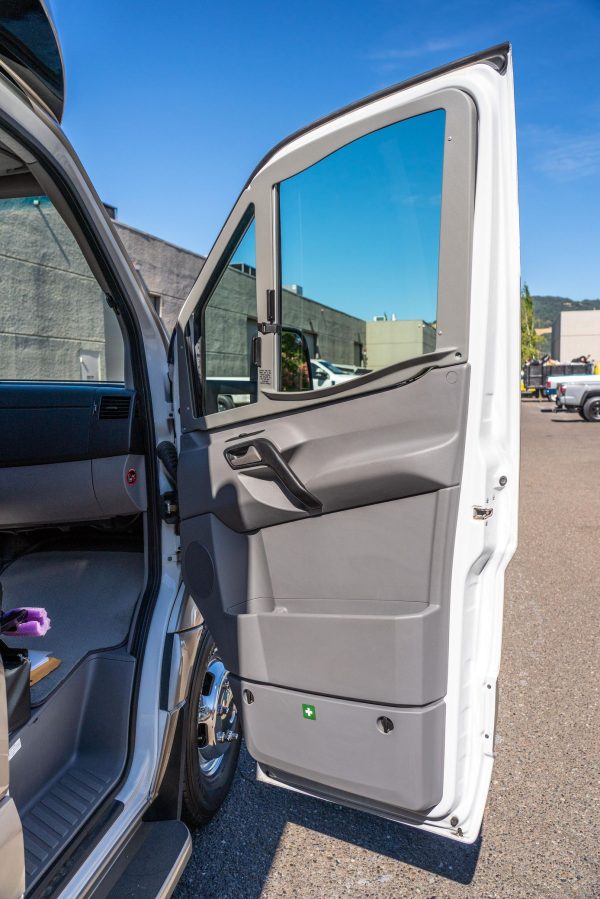 2019 Leisure Travel Serenity S24 CB - Image 16
