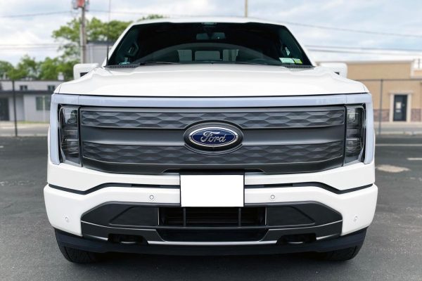 2022 Ford F-150 Lightning Lariat - Image 104