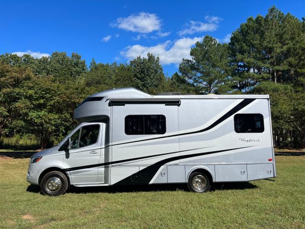 2020 Tiffin Wayfarer 25QW - Image 40