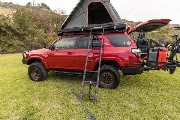 2020 Toyota 4Runner Overland - Image 12