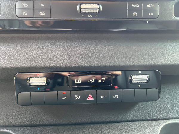 2020 Tiffin Wayfarer 25QW - Image 41